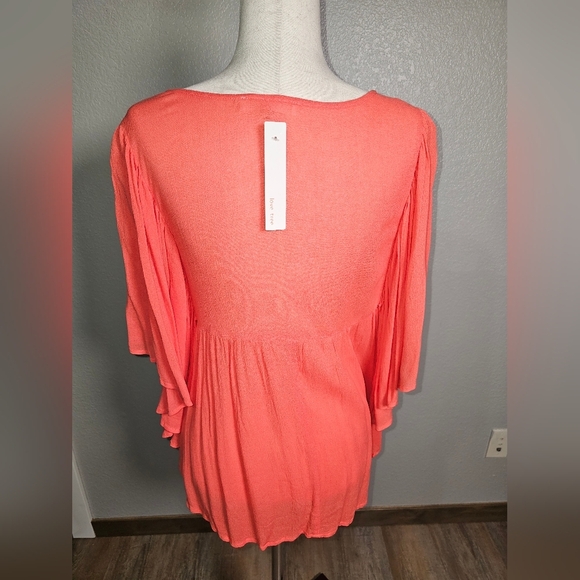 NWT Butterfly Sleeve, Embroidered, Flowy, 100% Rayon, Summer Blouse Top Lg - Picture 6 of 13